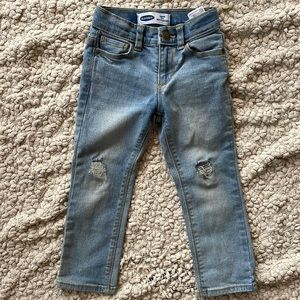 Boys distressed skinny jeans